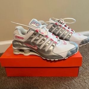 Nike shox nz size 9 new in box